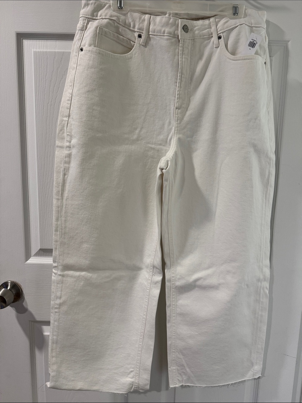 Old Navy Cropped Wide-Leg White Jeans